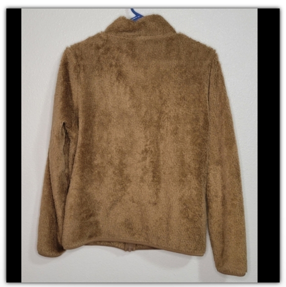 Uniqlo teddy bear sweater size medium - Picture 2 of 5